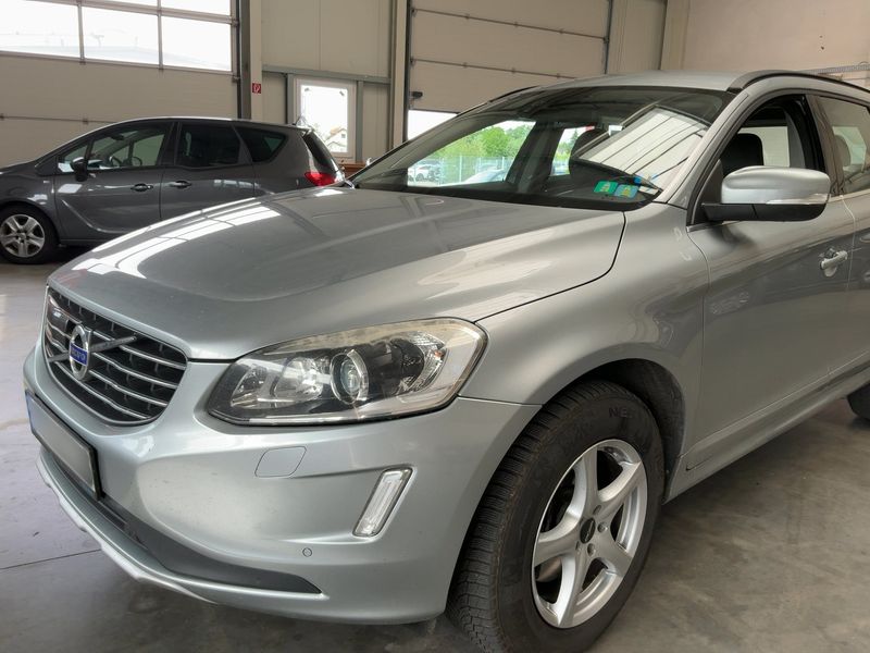 Volvo XC60 2.0 D4 Momentum 2WD 2014 – снимка 2