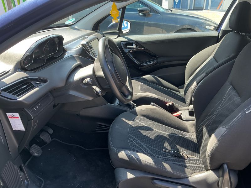 Peugeot 208 1.6 HDi Active 2014 – снимка 3