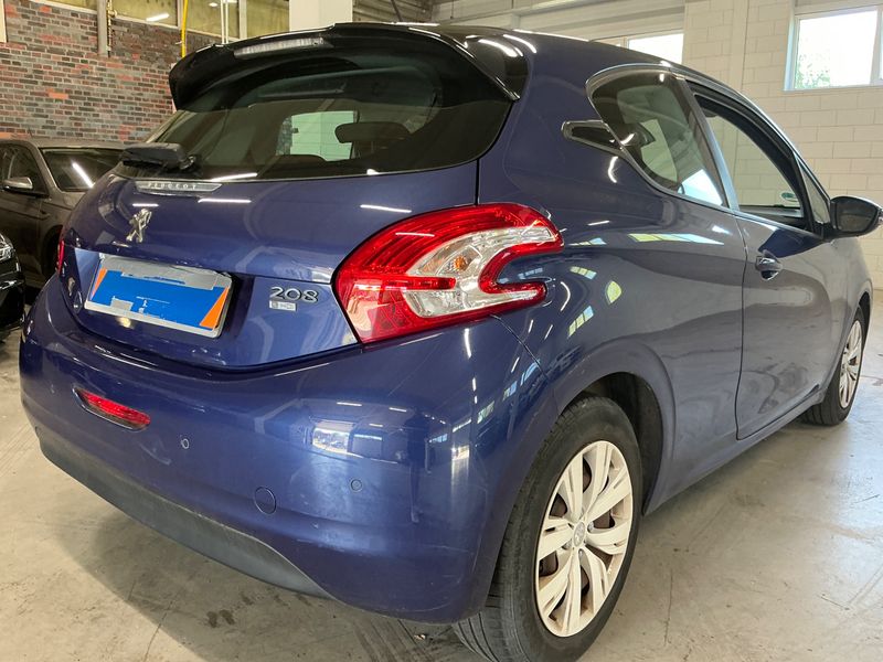 Peugeot 208 1.6 HDi Active 2014 – снимка 2