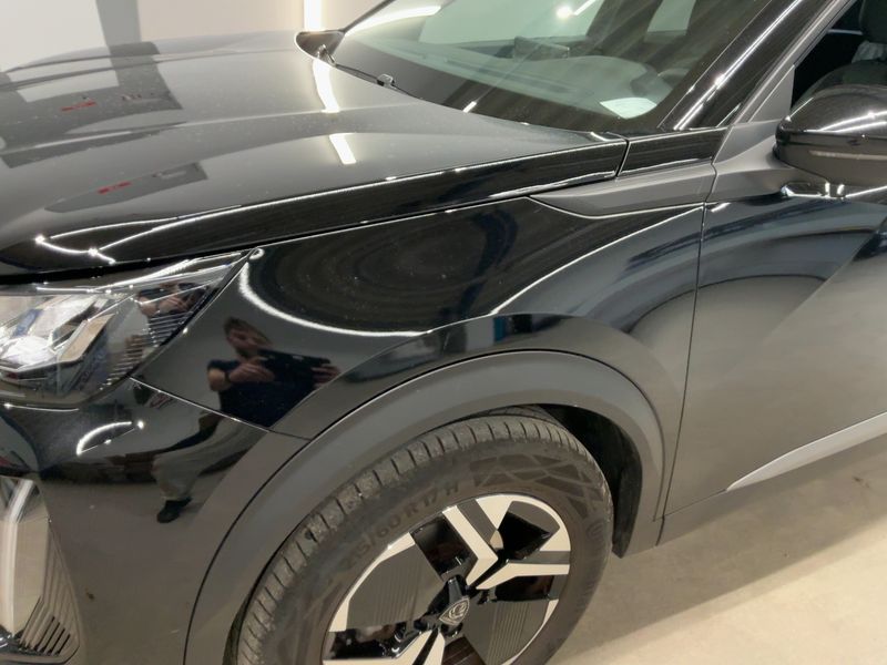 Peugeot 2008 1.2 PureTech Allure 2023 – снимка 2