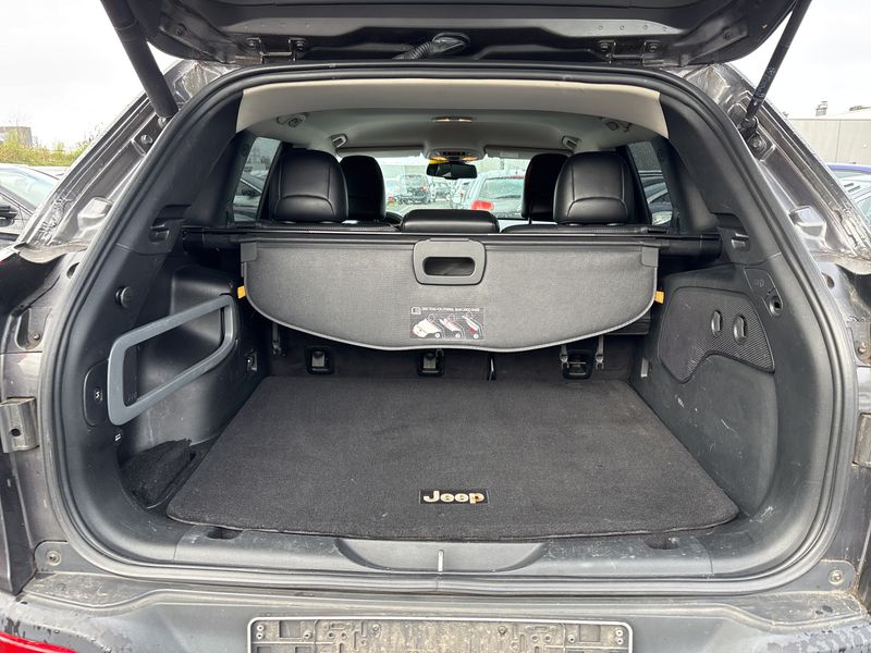 Jeep Cherokee 2.0 M-Jet Longitude FWD 2016 – снимка 9