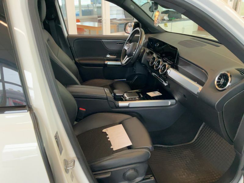 Mercedes-Benz GLB-Klasse GLB 220 d Progressive 2021 – снимка 17