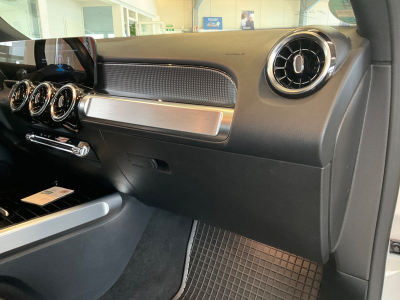 Mercedes-Benz GLB-Klasse GLB 220 d Progressive 2021 – снимка 29