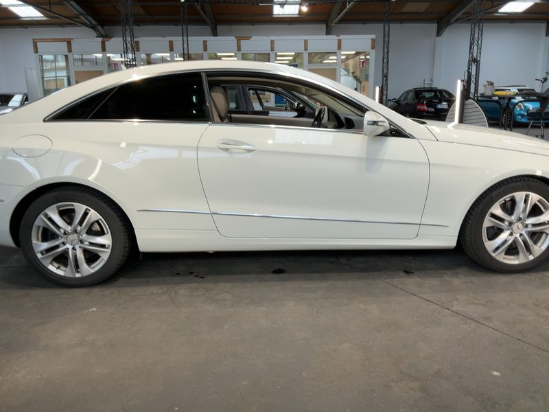 Mercedes-Benz E-Klasse E 350 CGI BlueEfficiency Avantgarde 2009 – снимка 10