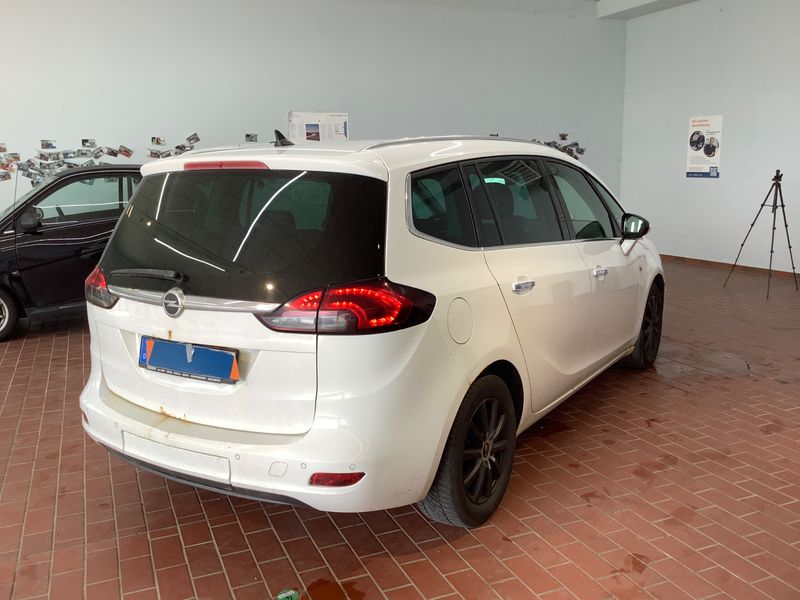Opel Zafira Tourer 1.6 CDTI DPF Business Edition 2013 – снимка 2