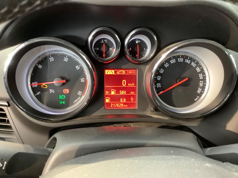 Opel Zafira Tourer 1.6 CDTI DPF Business Edition 2013 – снимка 4