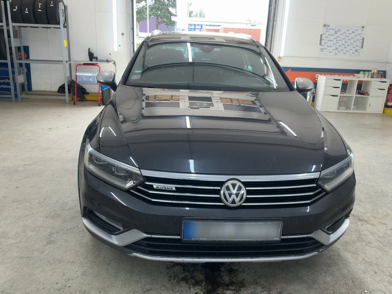 Volkswagen Passat Alltrack 2.0 TDI 4Motion BlueMotion Tech 2018 – снимка 14