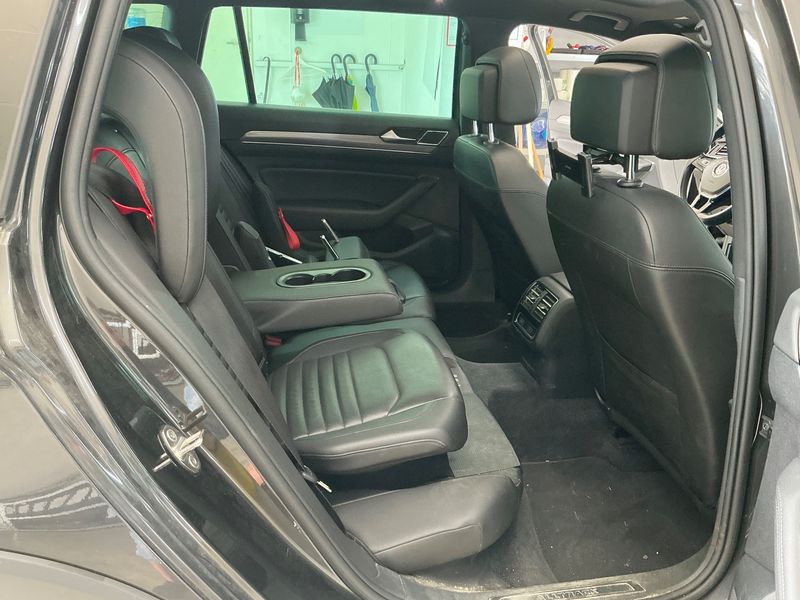 Volkswagen Passat Alltrack 2.0 TDI 4Motion BlueMotion Tech 2018 – снимка 19