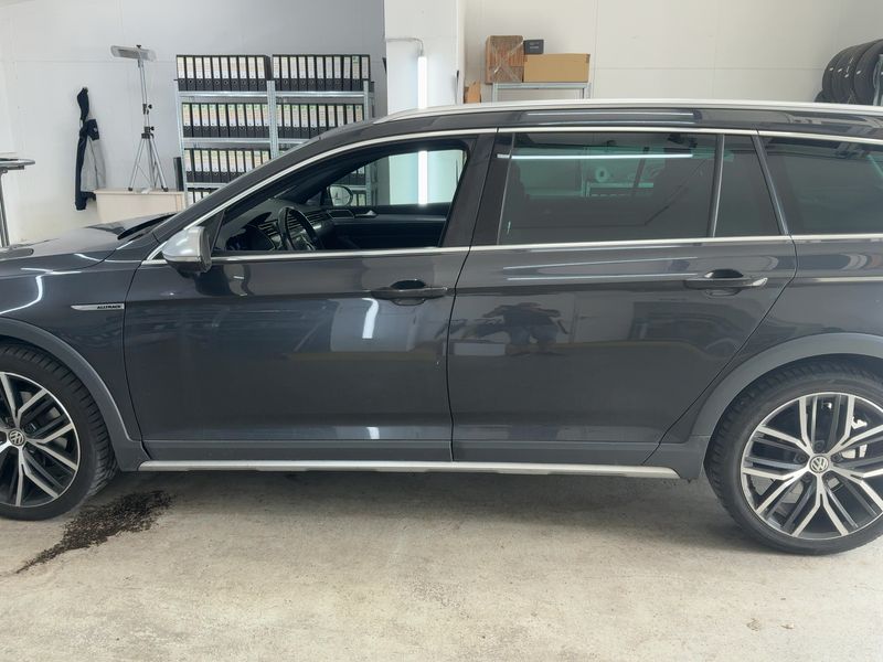 Volkswagen Passat Alltrack 2.0 TDI 4Motion BlueMotion Tech 2018 – снимка 4