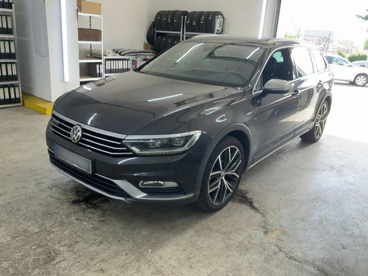 Volkswagen Passat Alltrack 2.0 TDI 4Motion BlueMotion Tech 2018 – снимка 1