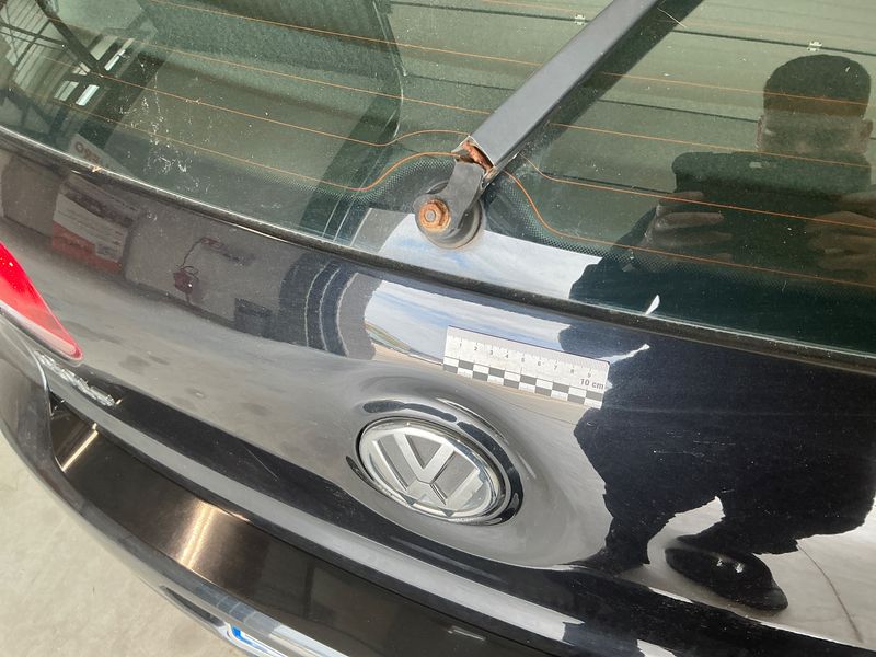Volkswagen Golf VI 1.6 TDI Highline 2010 – снимка на щета 32