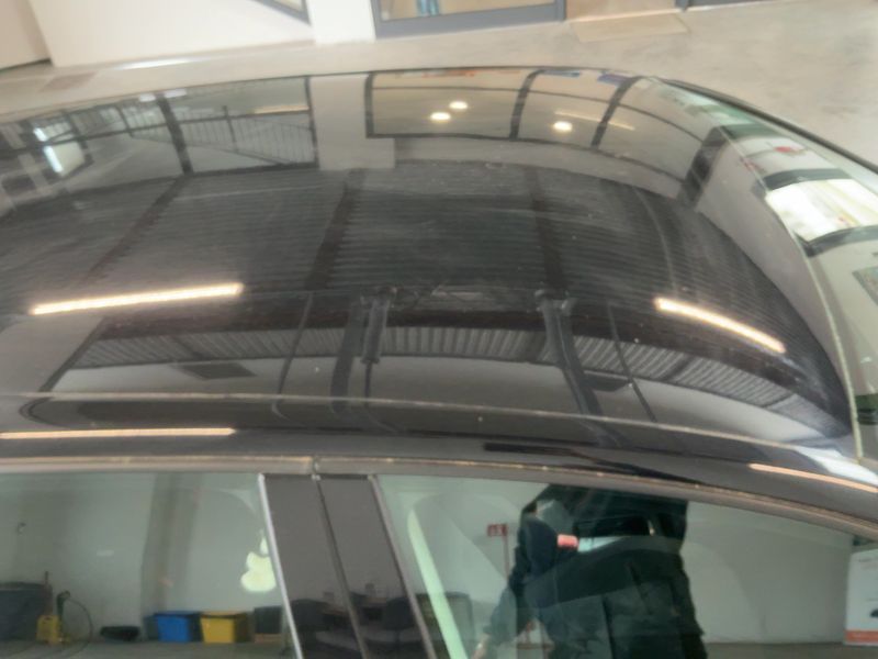 Volkswagen Golf VI 1.6 TDI Highline 2010 – снимка на щета 13