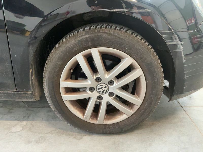Volkswagen Golf VI 1.6 TDI Highline 2010 – снимка 11