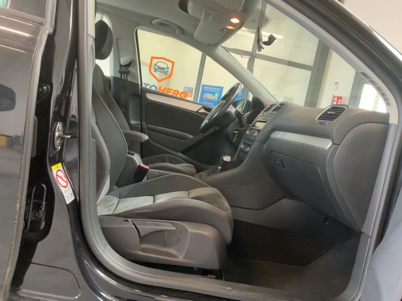 Volkswagen Golf VI 1.6 TDI Highline 2010 – снимка 16