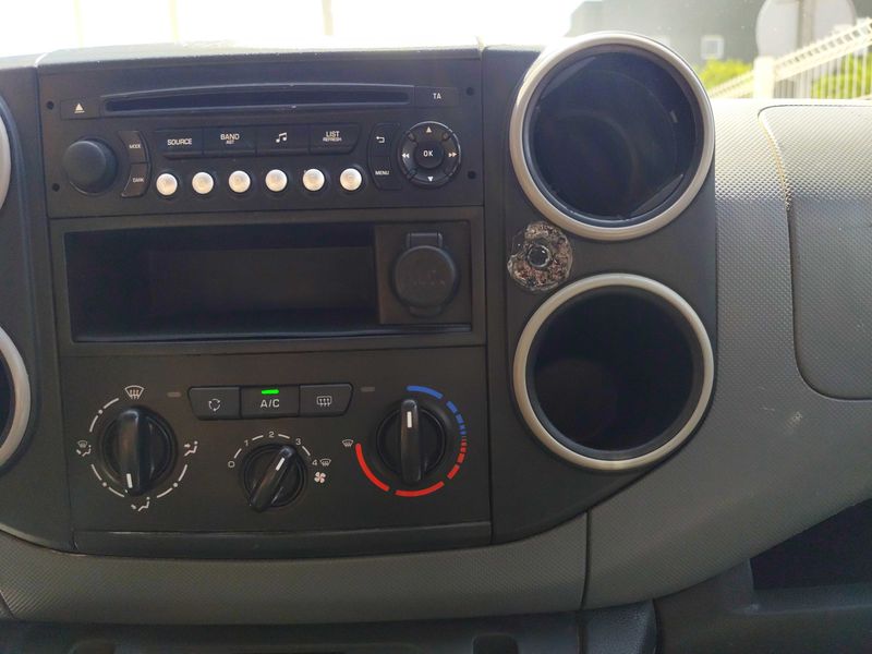 Peugeot Partner 1.6 Blue-HDi Access 2017 – снимка 27
