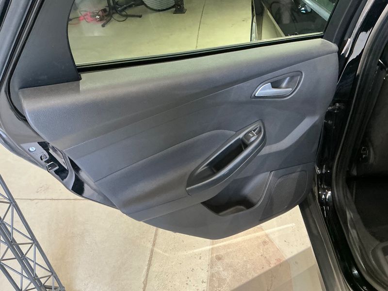 Ford Focus 1.5 TDCi Titanium 2018 – снимка 26