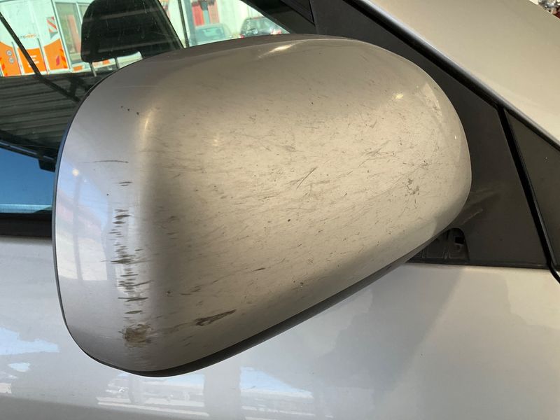 Toyota RAV 4 2.2 D-CAT Sol 2006 – снимка 24
