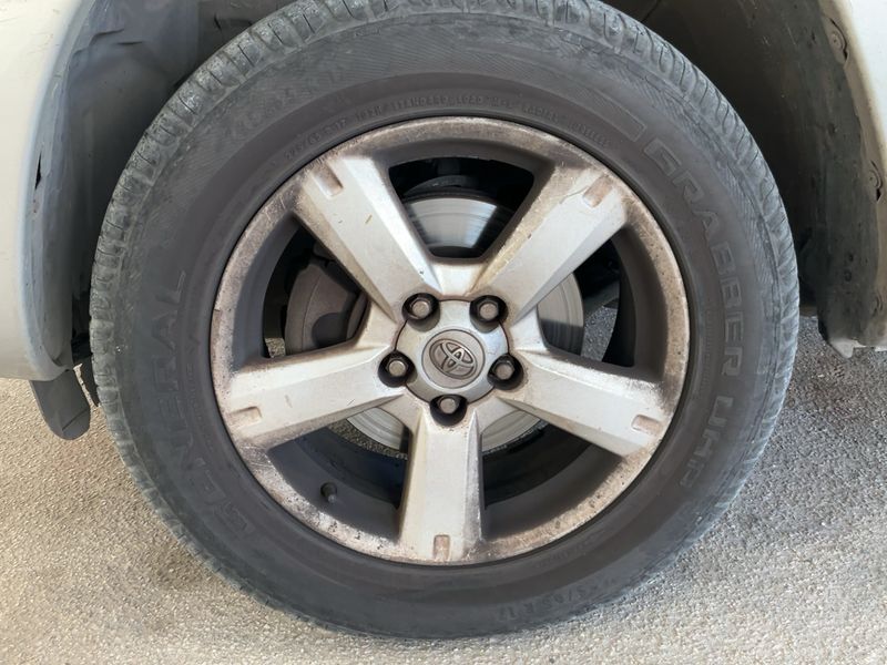 Toyota RAV 4 2.2 D-CAT Sol 2006 – снимка 3