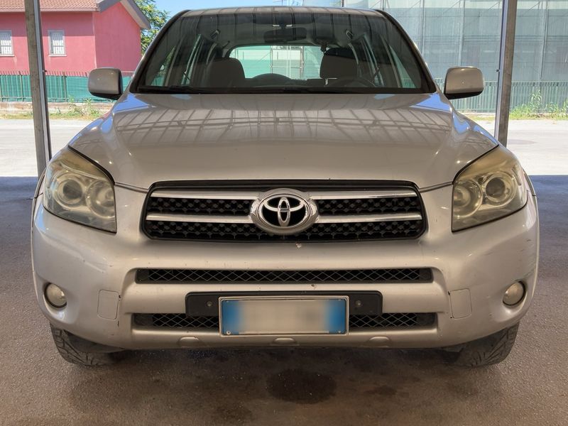 Toyota RAV 4 2.2 D-CAT Sol 2006 – снимка 14