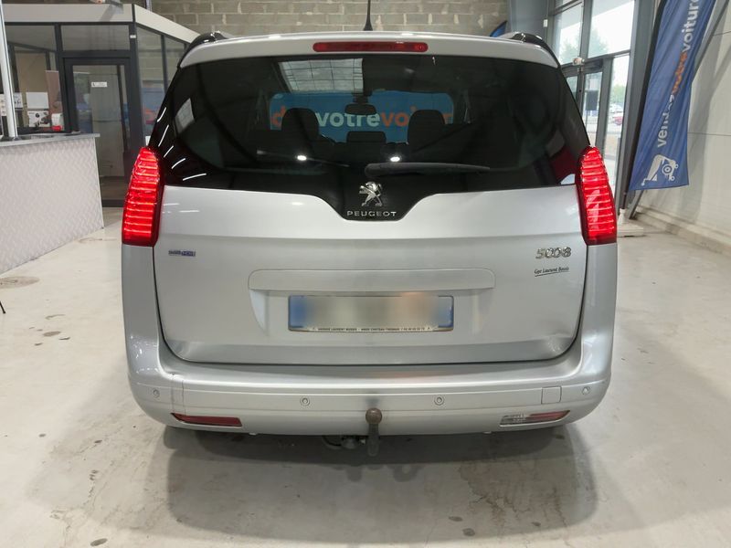 Peugeot 5008 2.0 Blue-HDi Allure 2016 – снимка 7