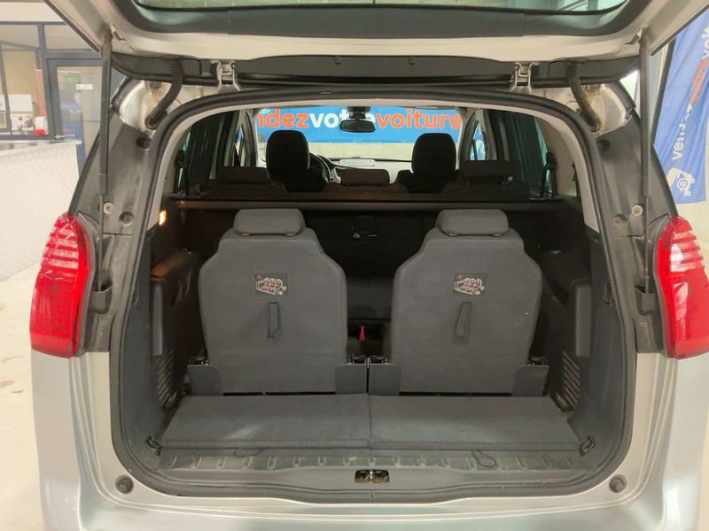 Peugeot 5008 2.0 Blue-HDi Allure 2016 – снимка 15