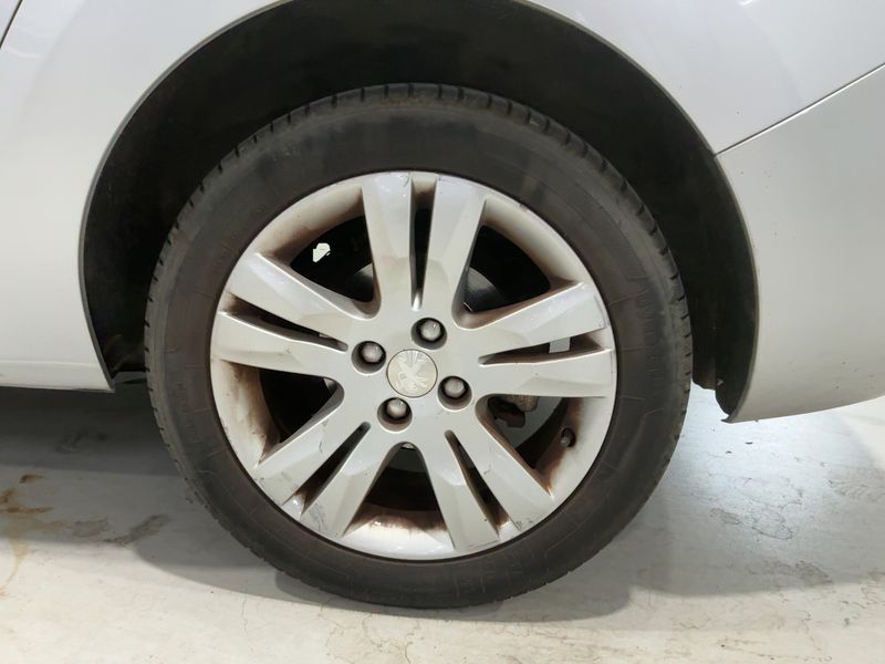 Peugeot 5008 2.0 Blue-HDi Allure 2016 – снимка 5