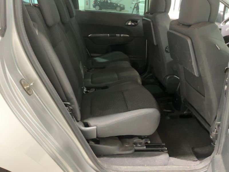Peugeot 5008 2.0 Blue-HDi Allure 2016 – снимка 19