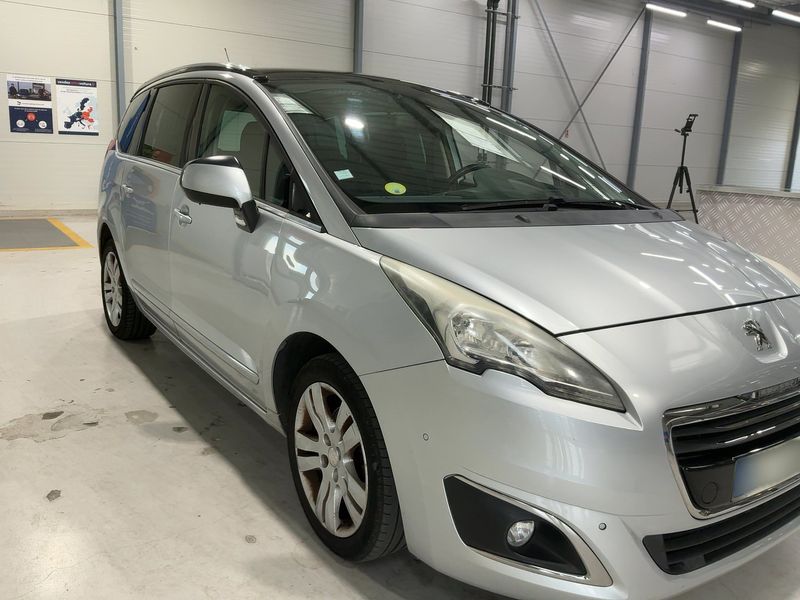 Peugeot 5008 2.0 Blue-HDi Allure 2016 – снимка 12