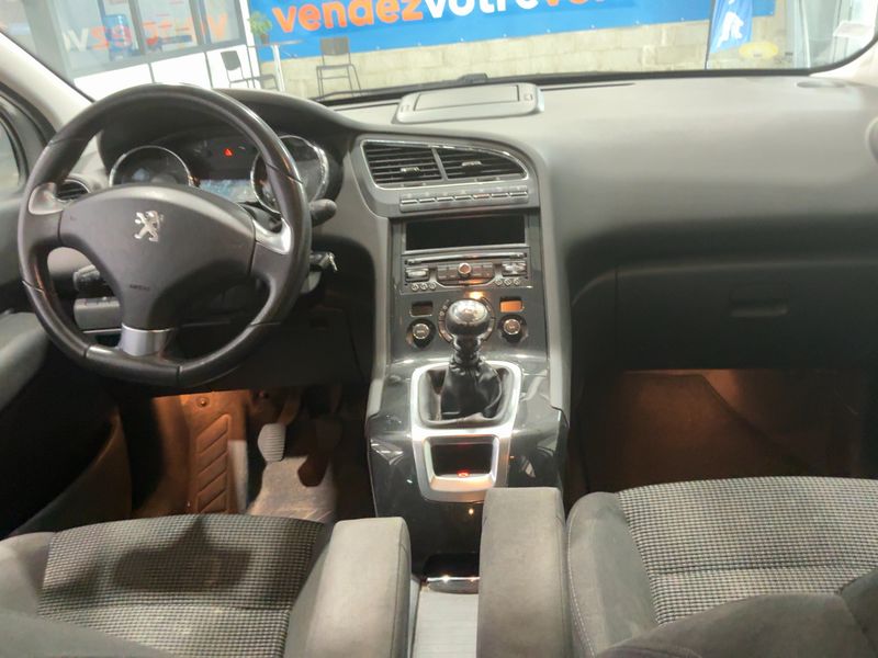 Peugeot 5008 2.0 Blue-HDi Allure 2016 – снимка 17