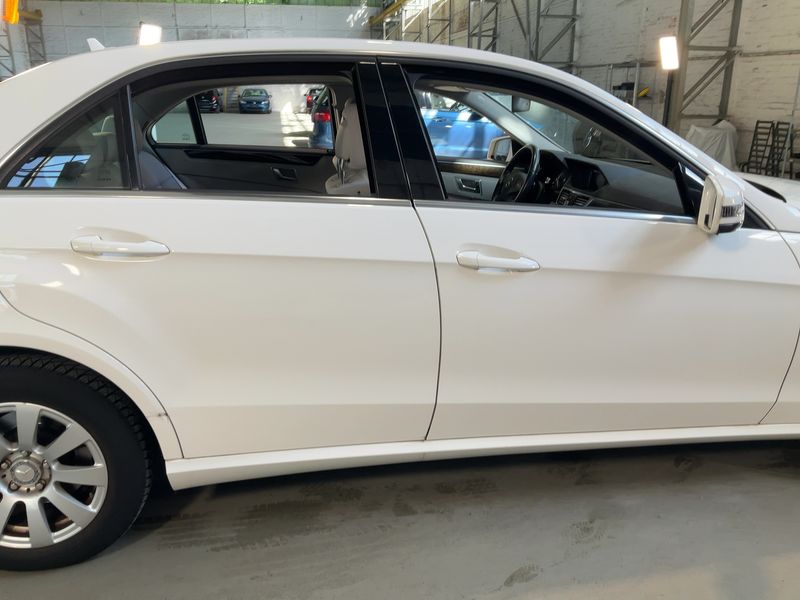 Mercedes-Benz E-Klasse E 200 CGI BlueEfficiency 2012 – снимка 10