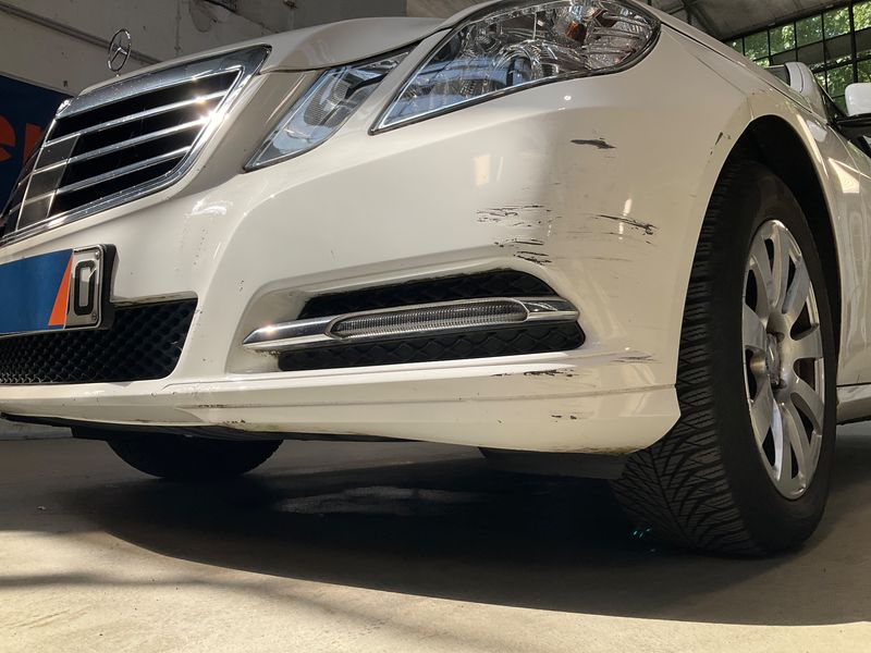 Mercedes-Benz E-Klasse E 200 CGI BlueEfficiency 2012 – снимка 36