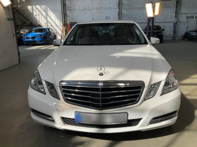 Mercedes-Benz E-Klasse E 200 CGI BlueEfficiency 2012 – снимка 14