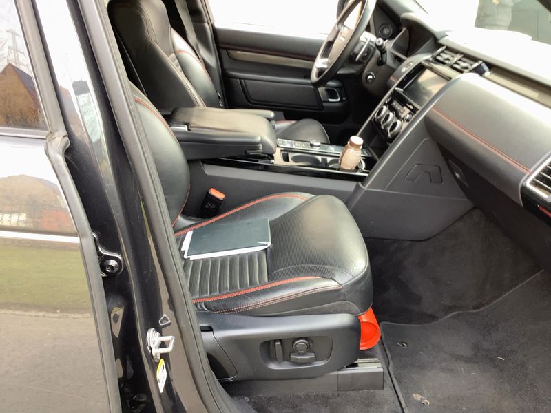Land Rover Discovery 5 2.0 Si4 TwinTurbo HSE 2021 – снимка 16