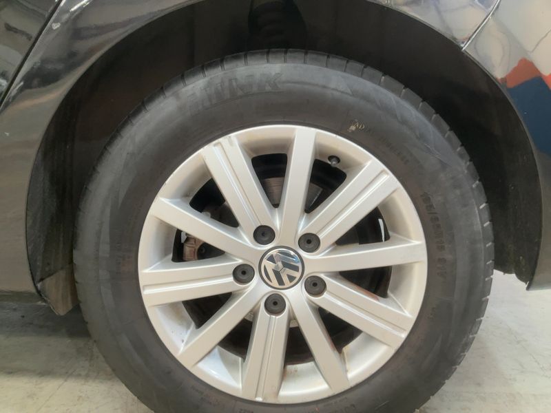 Volkswagen Golf VI 1.6 TDI Advance BlueMotion Tech 2010 – снимка 5