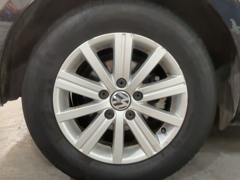 Volkswagen Golf VI 1.6 TDI Advance BlueMotion Tech 2010 – снимка 9