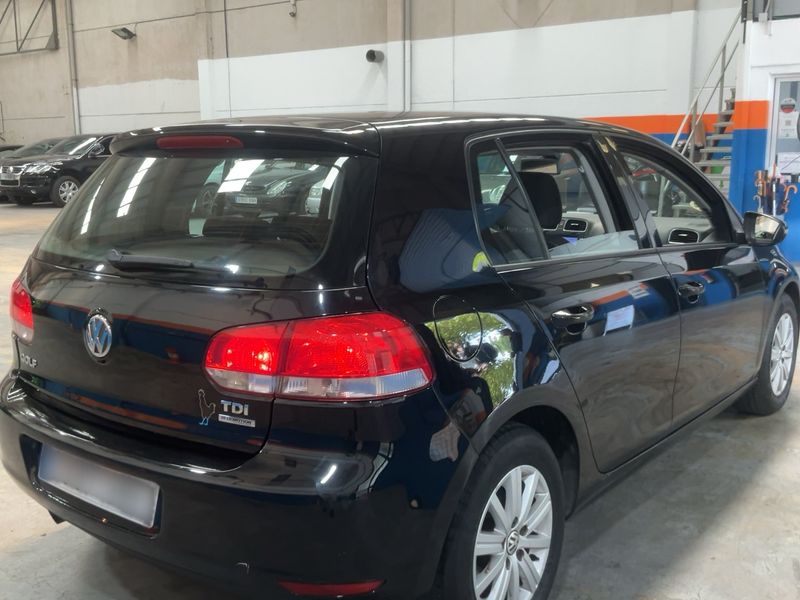 Volkswagen Golf VI 1.6 TDI Advance BlueMotion Tech 2010 – снимка 8