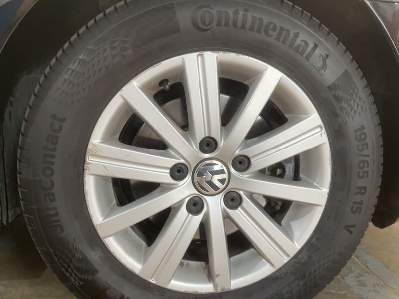 Volkswagen Golf VI 1.6 TDI Advance BlueMotion Tech 2010 – снимка 11