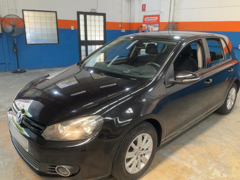 Volkswagen Golf VI 1.6 TDI Advance BlueMotion Tech 2010 – снимка 1