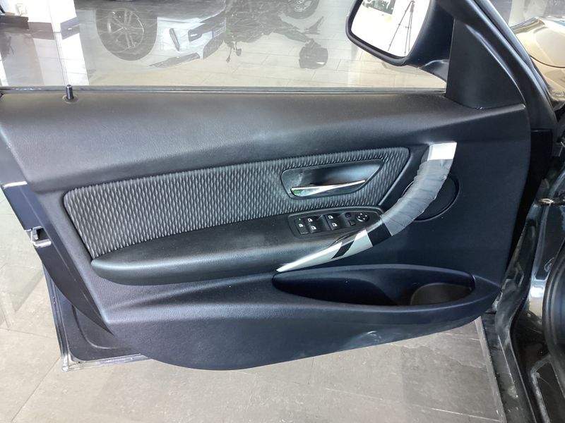 BMW 3er 318d 2013 – снимка 33