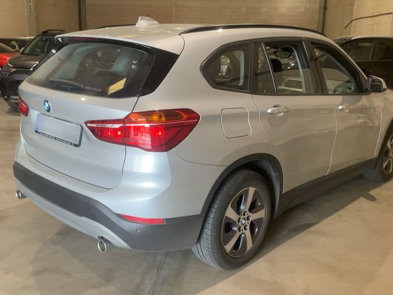 BMW X1 xDrive 18d Advantage 2018 – снимка 8
