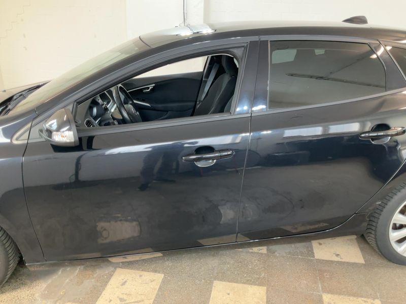 Volvo V40 1.6 D2 You! 2014 – снимка 4