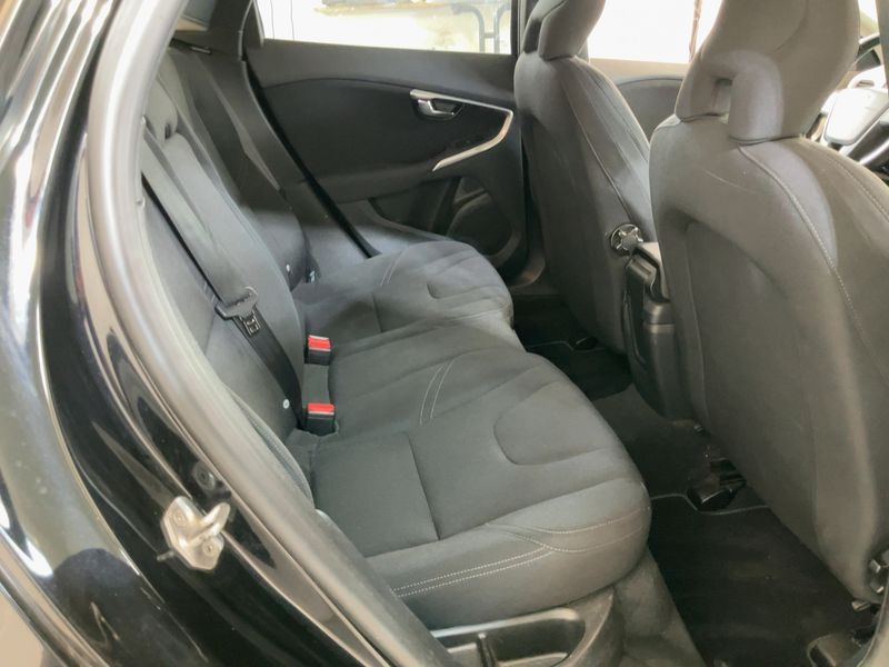 Volvo V40 1.6 D2 You! 2014 – снимка 19