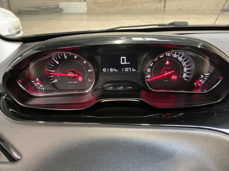 Peugeot 208 1.2 e-VTi Active 2014 – снимка 4