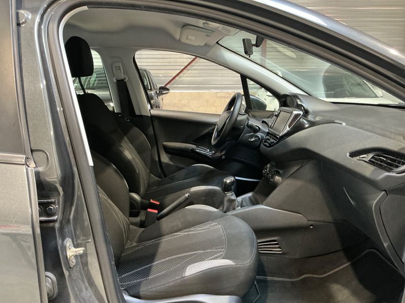 Peugeot 208 1.2 e-VTi Active 2014 – снимка 3
