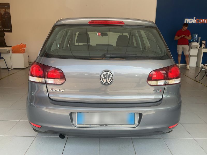 Volkswagen Golf VI 1.6 TDI Highline 2010 – снимка 5