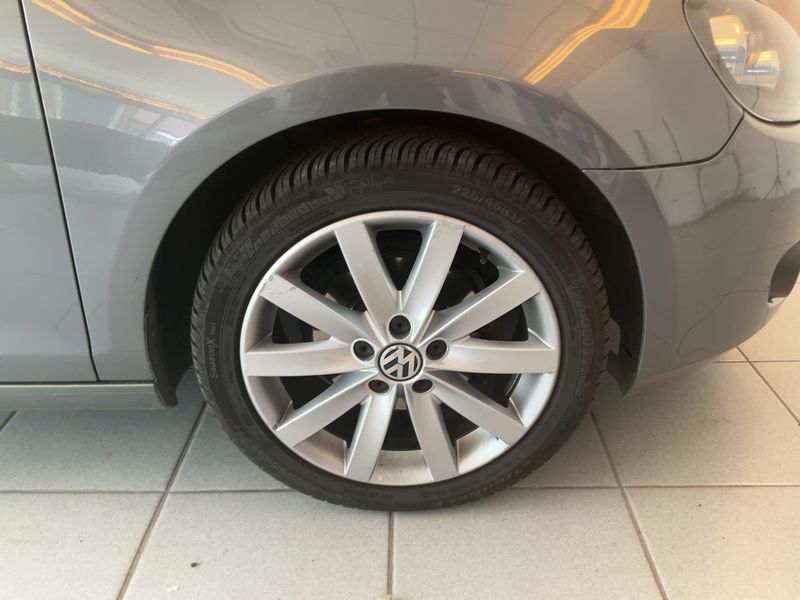 Volkswagen Golf VI 1.6 TDI Highline 2010 – снимка 19