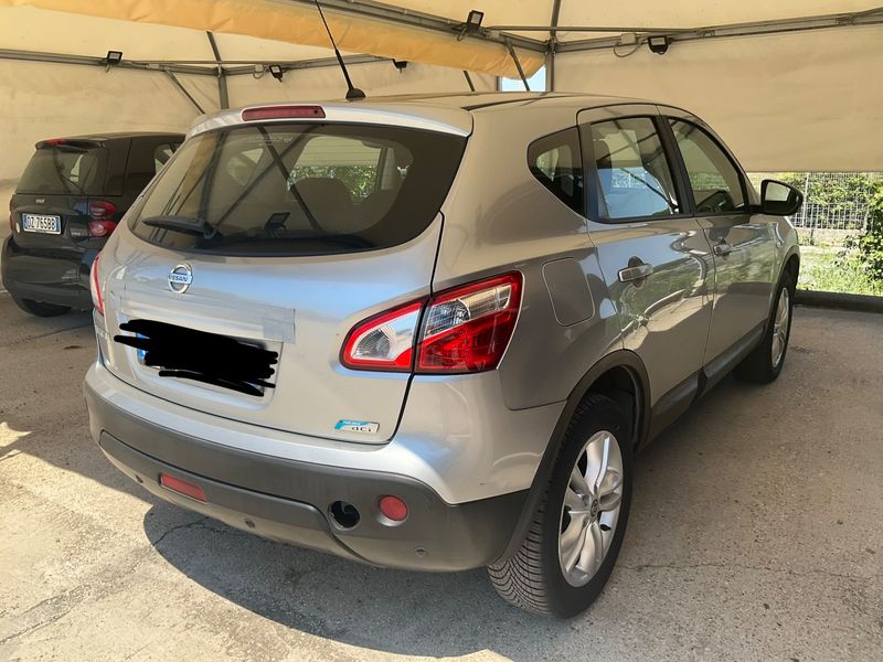 Nissan Qashqai 1.5 Turbodiesel Teckna 2012 – снимка 2