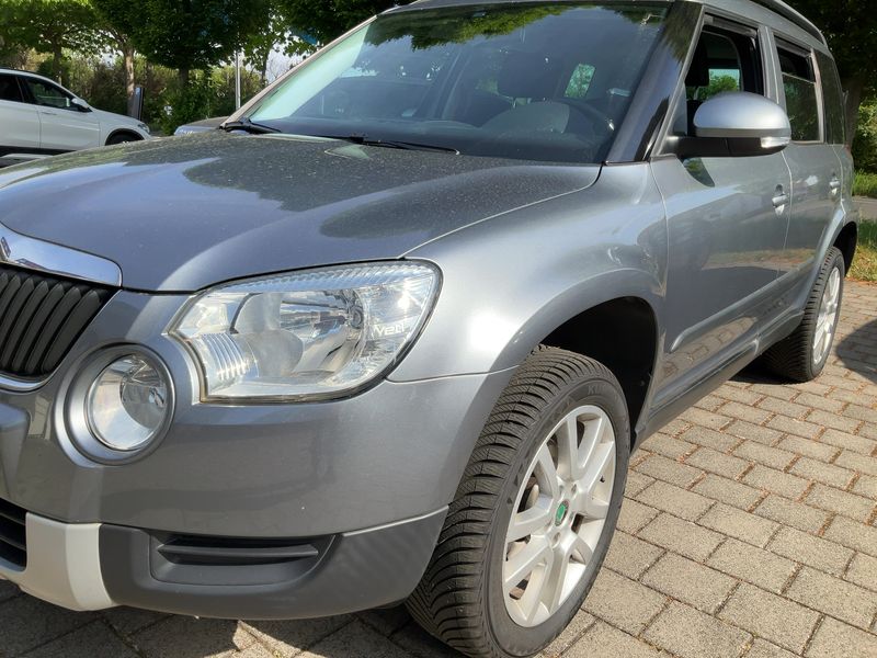 Skoda Yeti 1.2 TSI Ambition Plus Edition 2013 – снимка 2