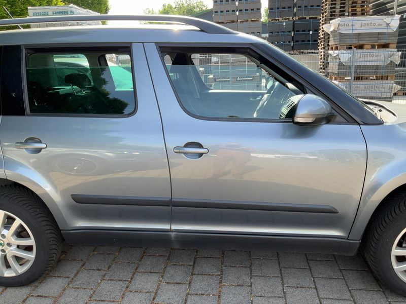 Skoda Yeti 1.2 TSI Ambition Plus Edition 2013 – снимка 10