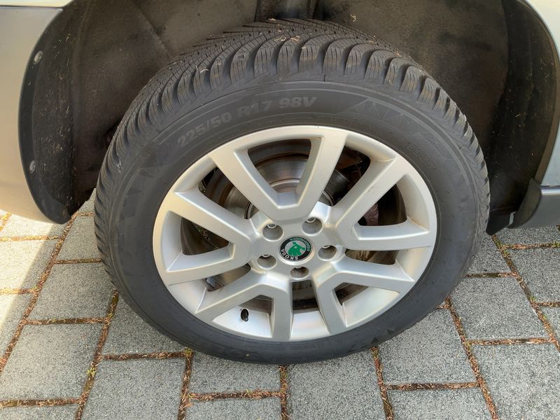 Skoda Yeti 1.2 TSI Ambition Plus Edition 2013 – снимка 9